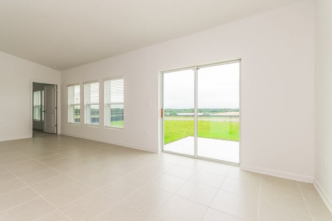 Photo - 7677 Gemstone St