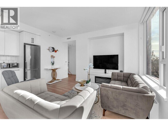 Photo - 8750 University Crescent Unit 604