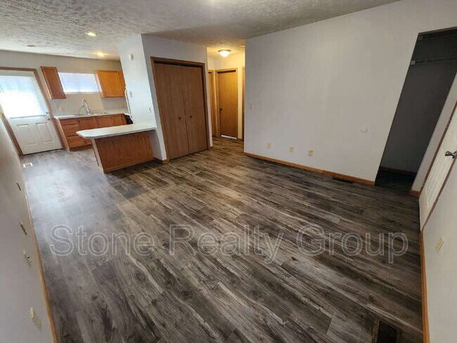 Photo - 700 S 7th St Unit B