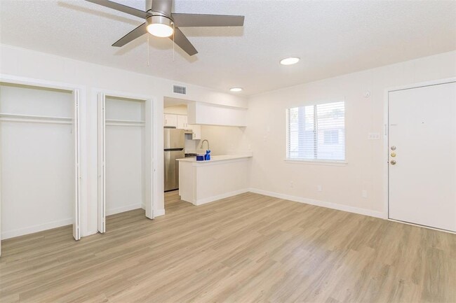 Photo - 4206 Avenue A Unit 212