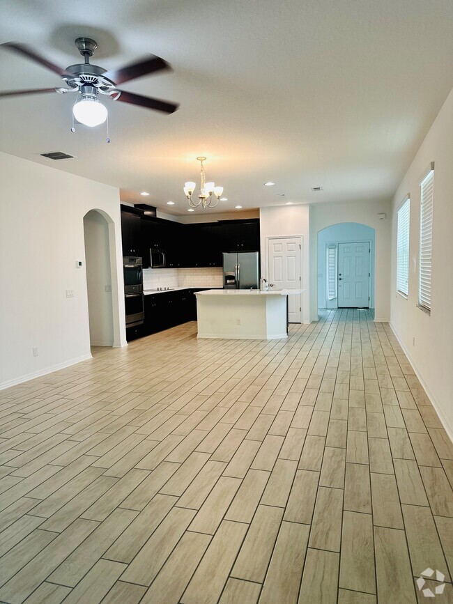 Building Photo - 10749 Pleasant Knoll Dr Rental