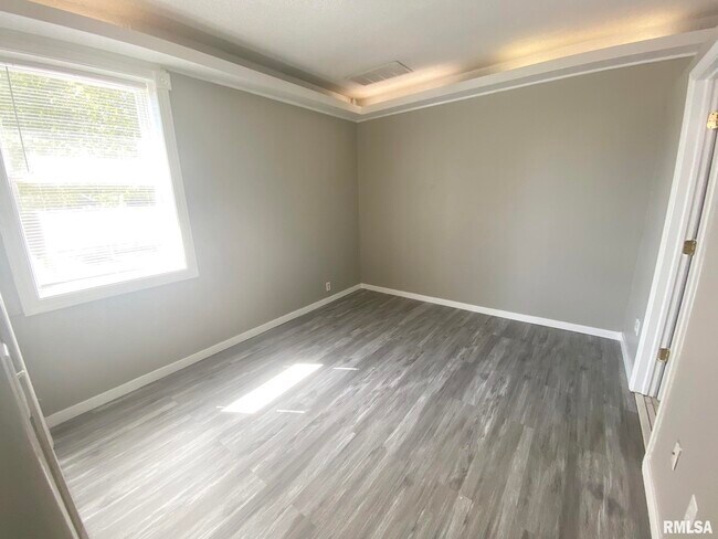 Photo - 121 Theodore St Unit 6