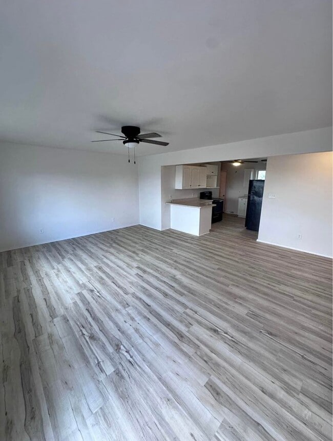 Photo - Spruce St Duplex Unidad 96