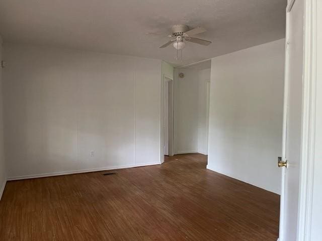 Photo - 102 N Cir Dr House