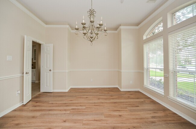 Photo - 7218 Spring Run Ln