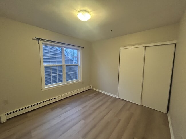 Photo - 3011 Oxford St Unité A