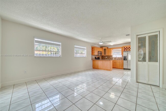 Photo - 3258 NW 35th St Unit 2