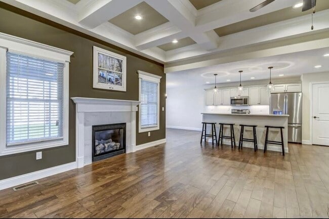 Photo - 1811 Spartan Dr