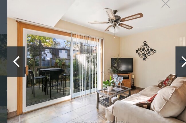 Photo - 6438 Thornberry Cres