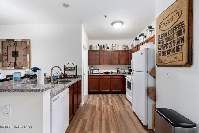 Photo - 20 Kempton Pl Unit 5