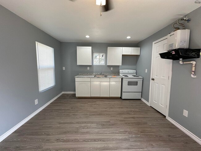 Photo - 1512 Kemp Blvd