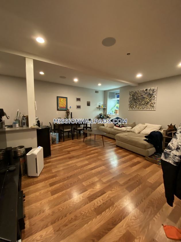 Photo - 721 Parker St Unit 2