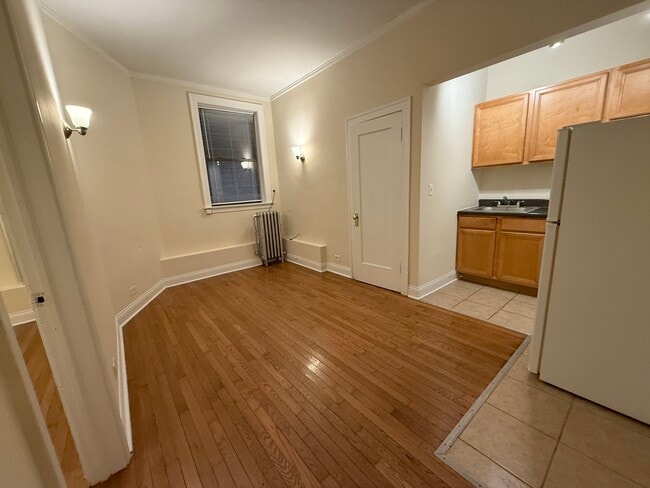 Photo - 4647 N Paulina St Apartments Unit 4641-102