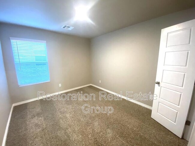 Photo - 2740 Alice Wy