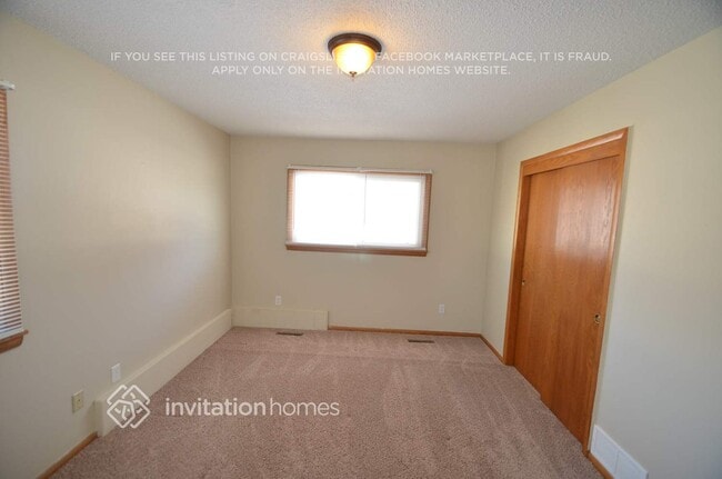 Photo - 320 Garfield Ave