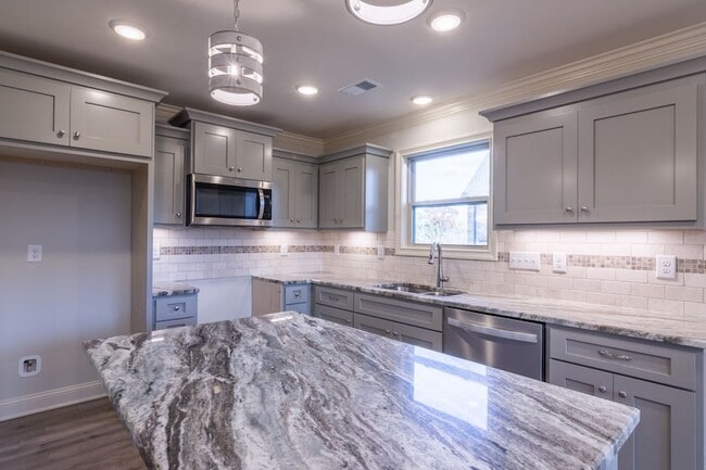 Photo - 1031 C P Stewart Blvd