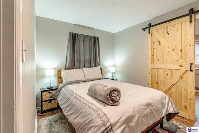 Photo - 203 Rogersville Rd