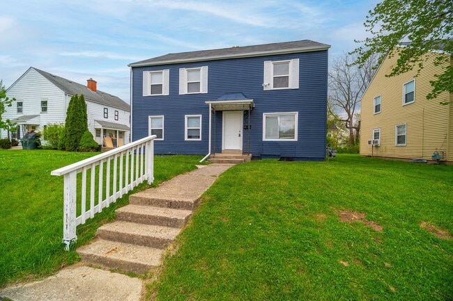 Building Photo - 2906-2912 Ruhl Ave Unit 2912 Ruhl Ave
