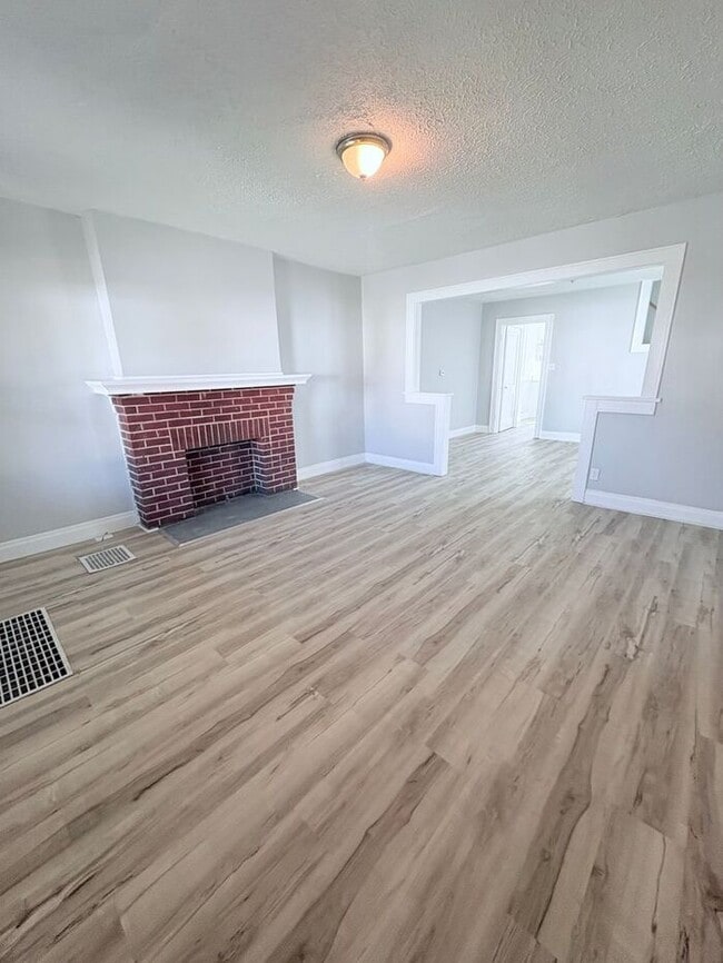 Photo - Charming 3 beds 1 baths in Columbus!