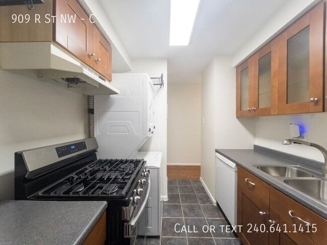 Photo - 909 R St NW Unit C