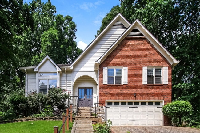 Building Photo - 1218 Raleigh Way NW