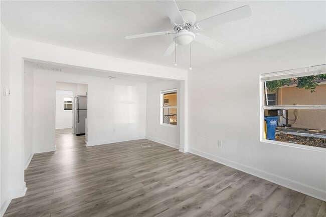 Photo - 1159 Engman St