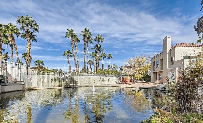 Photo - 5000 Red Rock St Unidad 107