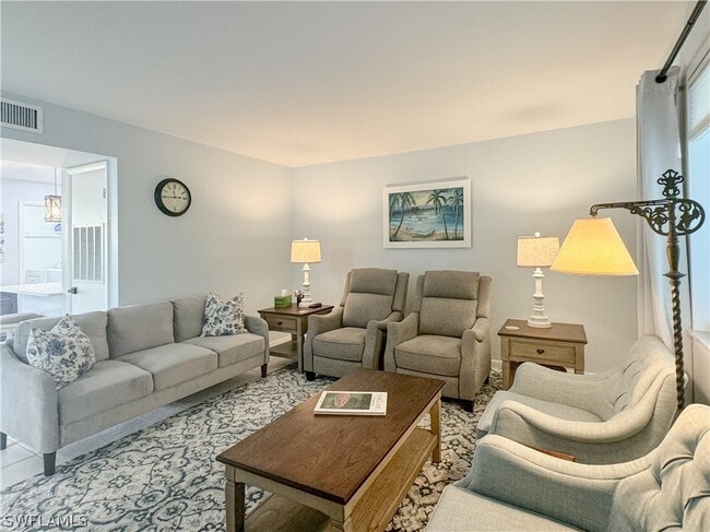 Photo - 788 Park Shore Dr Unidad D27