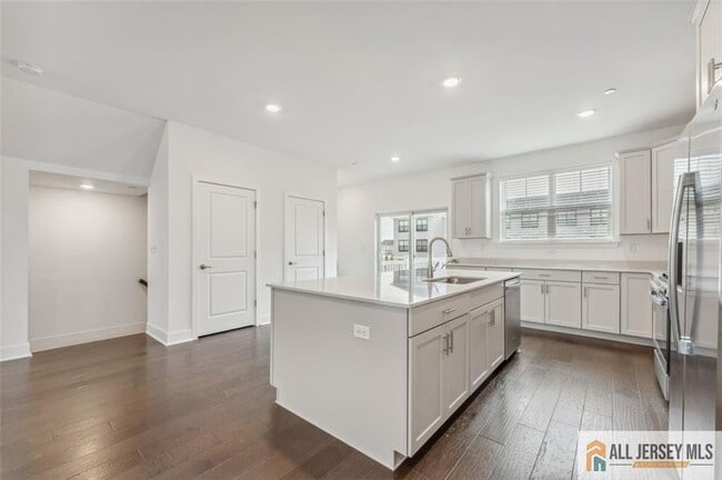 Photo - 46 Mariveles Wy