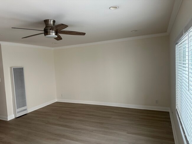 Photo - 416 Broadway N Unit 2