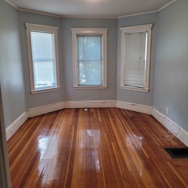 Photo - 1 King St Unit 1