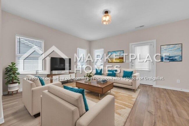 Photo - 170 Kings Wy