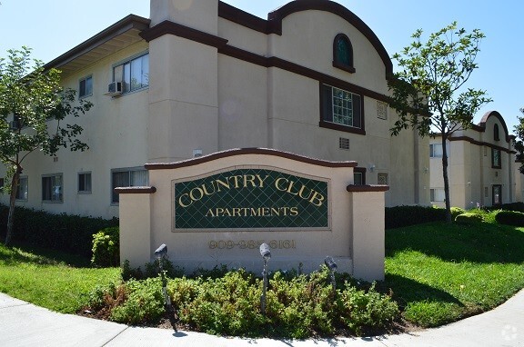 Building Photo - Country Club Apartments