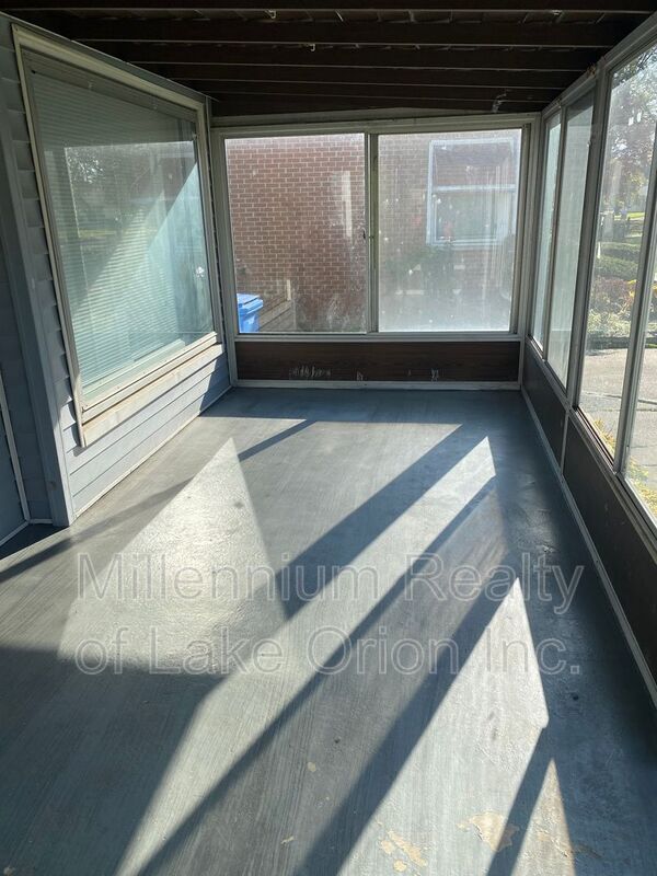 Photo - 4673 Academy St