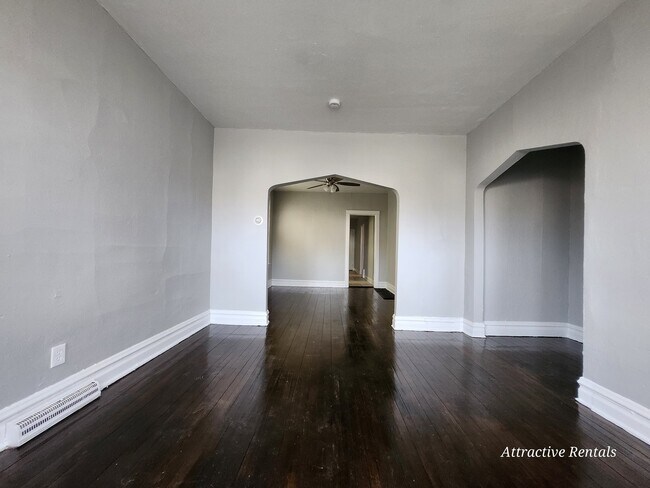 Photo - 7632 S Drexel Ave Unit 2