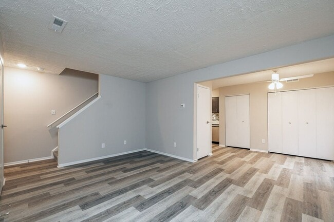 TOWNHOMES AT MCNAUGHTEN