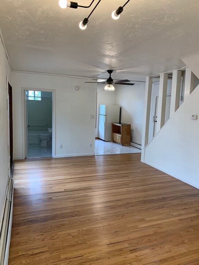 Photo - 308 S 9th St