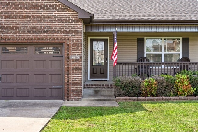 Photo - 3 Bedroom Home For Rent Near Post!