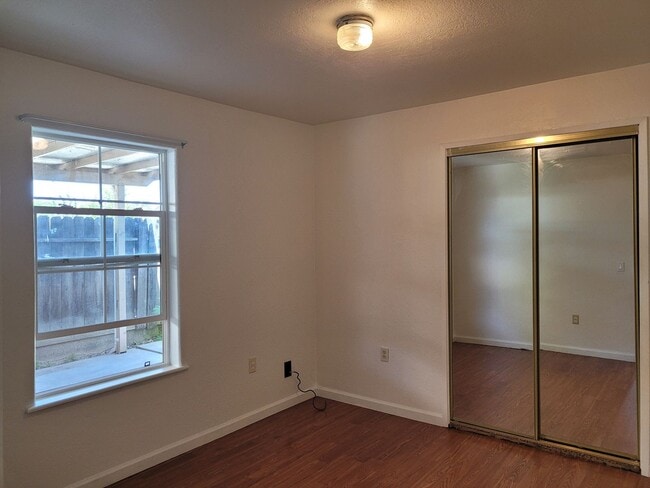 Photo - 585 South Ave