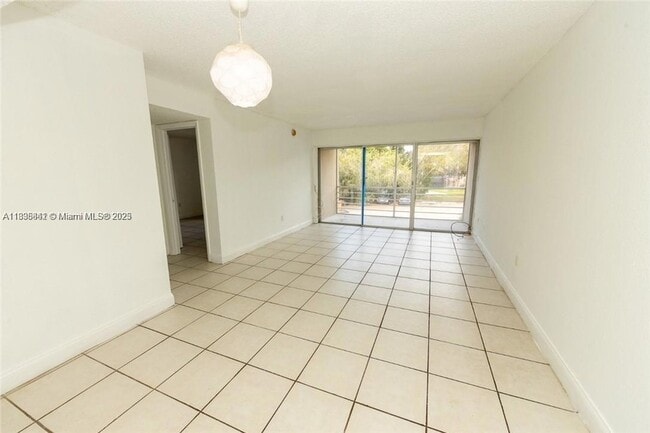 Photo - 4235 N University Dr Unit 205