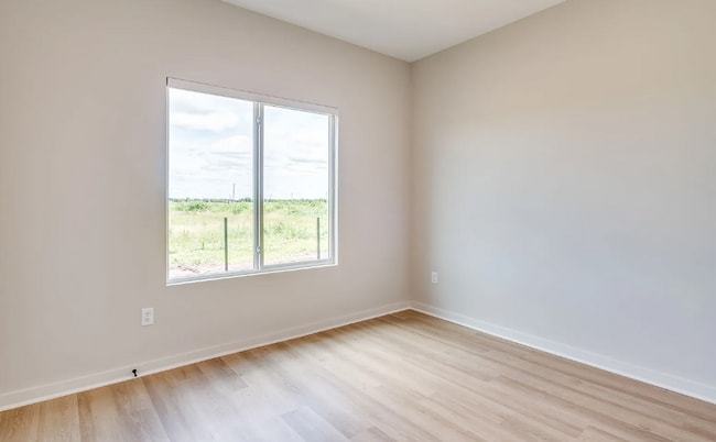 184/86 N Mendocino St
