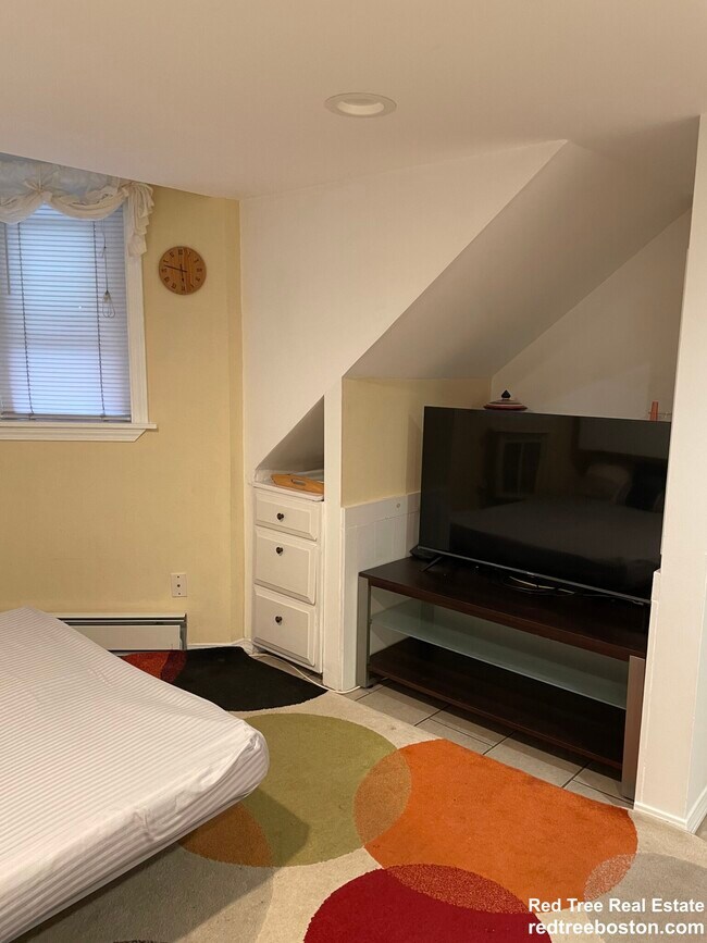 Photo - 8 Fulkerson St