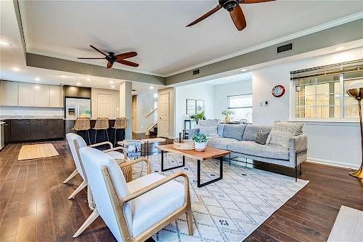 Photo - 1702 Newning Ave