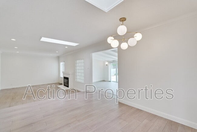 Photo - 2126 Warmwood Ln