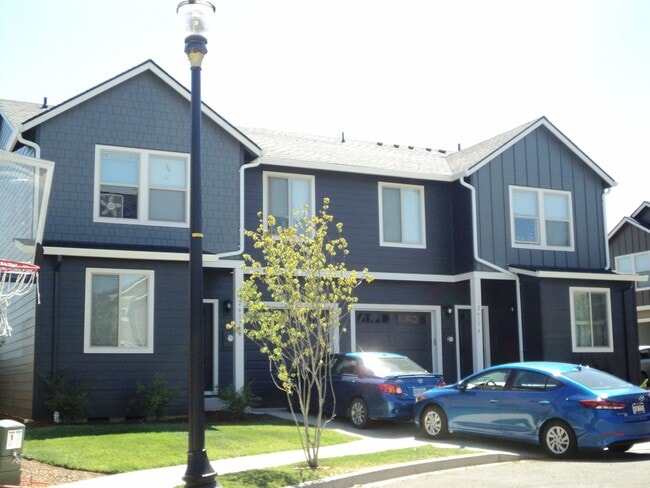 Photo - Woodridge - 2617A &amp; B Unit B