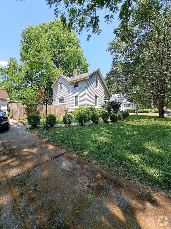 Building Photo - 5675 Markey Rd Rental