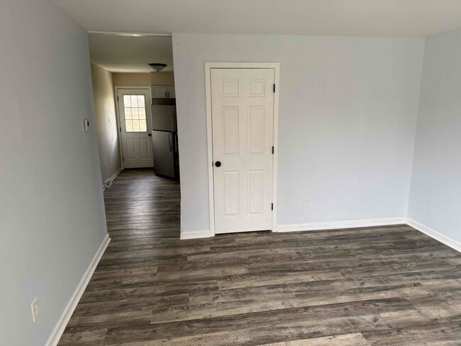 Photo - 5602-4 Aspen Ave Unit 02