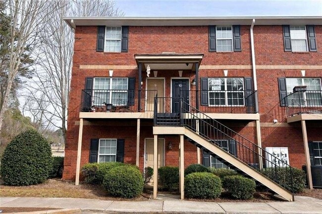 Building Photo - 105 Whitehead Rd Unit 10