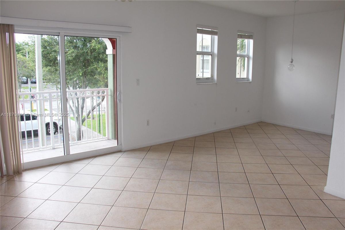 Photo - 11202 NW 83rd St Condo