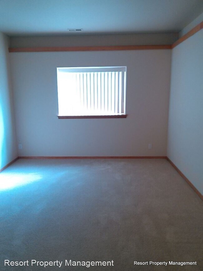 Photo - 4 br, 2 bath House - 2045 W. Rousseau Dr